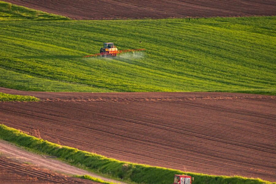 Productos fitosanitarios prohibidos | ENGUIX Maquinaria agrícola