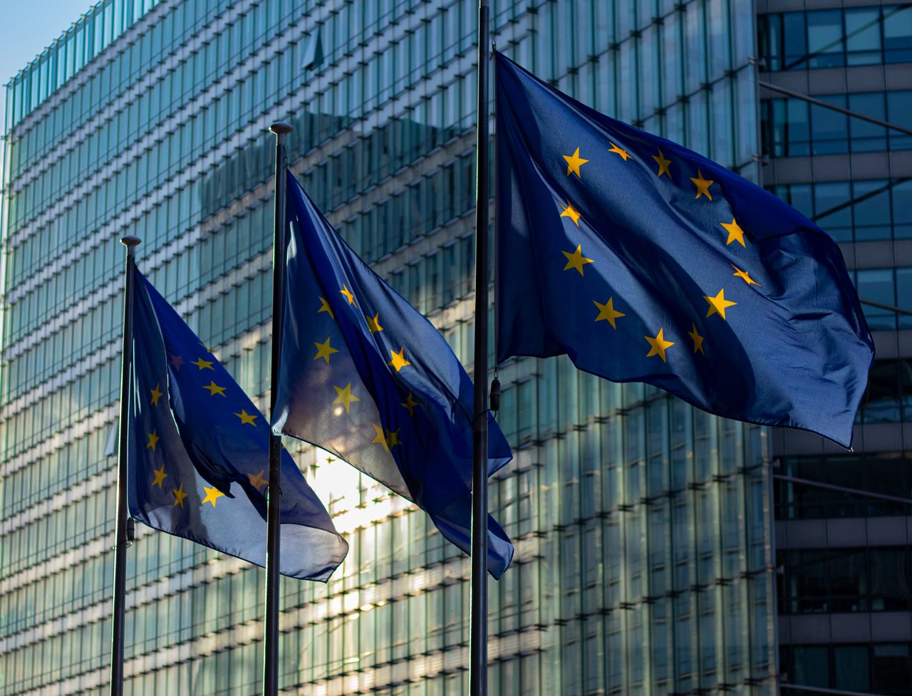España considera que medidas de la UE para frenar costes de fertilizantes son insuficientes